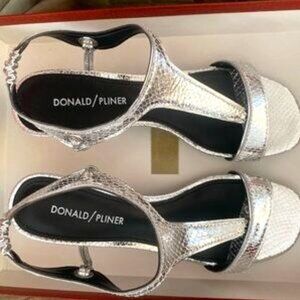 Donald Pliner Womens Caro Silver Leather Pumps Ankle Dress Heels Shoes  Size 6.5